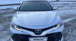 Toyota Camry 2019 годаүшін12 700 000 тг. в Тараз – фото 2