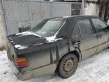 Mercedes-Benz E 230 1992 года за 800 000 тг. в Караганда – фото 3