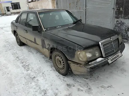 Mercedes-Benz E 230 1992 года за 800 000 тг. в Караганда – фото 4