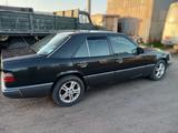 Mercedes-Benz E 200 1994 годаүшін2 000 000 тг. в Караганда – фото 2