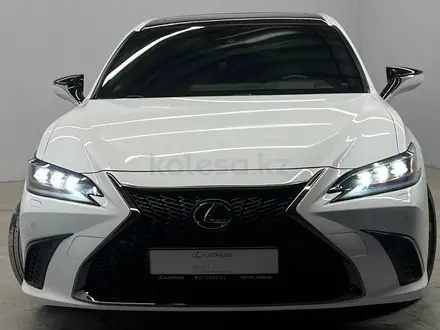 Lexus ES 250 2020 года за 23 500 000 тг. в Алматы – фото 2