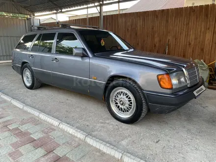 Mercedes-Benz E 320 1991 года за 2 800 000 тг. в Алматы – фото 13