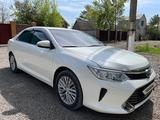 Toyota Camry 2015 года за 12 500 000 тг. в Актобе