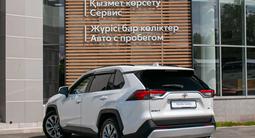 Toyota RAV4 2021 года за 17 500 000 тг. в Павлодар – фото 2