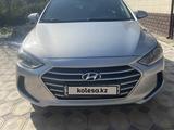 Hyundai Elantra 2018 годаүшін8 500 000 тг. в Алматы
