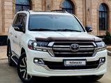 Toyota Land Cruiser 2018 года за 37 850 000 тг. в Актобе