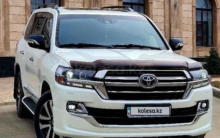 Toyota Land Cruiser 2018 годаүшін37 850 000 тг. в Актобе