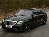 Mercedes-Benz S 63 AMG 2014 годаfor33 000 000 тг. в Алматы