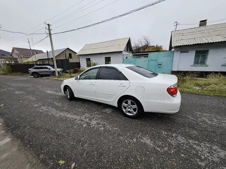 Toyota Camry 2005 года за 5 200 000 тг. в Шымкент – фото 2