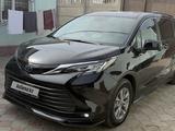 Toyota Sienna 2022 годаүшін21 000 000 тг. в Актобе