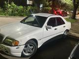 Mercedes-Benz C 220 1994 годаүшін1 100 000 тг. в Алматы – фото 2