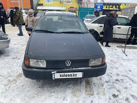 Volkswagen Passat 1992 года за 1 200 000 тг. в Уральск – фото 2