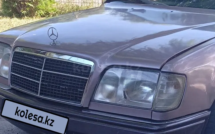 Mercedes-Benz E 220 1993 годаүшін1 950 000 тг. в Алматы