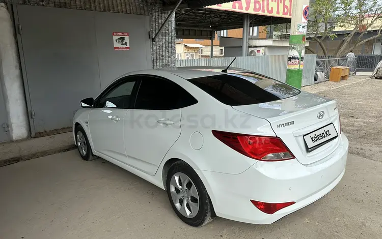 Hyundai Accent 2015 года за 6 550 000 тг. в Сарышаган