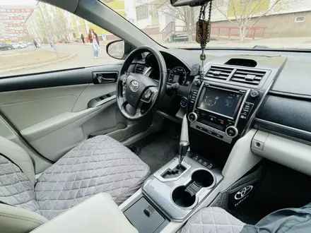 Toyota Camry 2014 года за 5 800 000 тг. в Атырау – фото 2