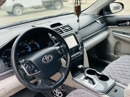 Toyota Camry 2014 года за 5 800 000 тг. в Атырау – фото 9