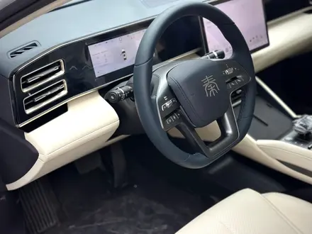 BYD Qin L DM-i Leading 2025 года за 10 600 000 тг. в Астана – фото 27