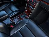 Mercedes-Benz E 320 1993 годаүшін4 300 000 тг. в Талдыкорган – фото 4