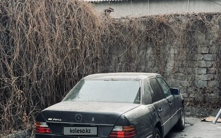 Mercedes-Benz E 220 1992 года за 980 000 тг. в Талдыкорган