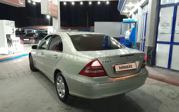 Mercedes-Benz C 200 2006 годаfor4 500 000 тг. в Шымкент