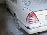 Mercedes-Benz C 200 1995 года за 1 600 000 тг. в Семей – фото 3