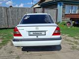 Mercedes-Benz C 200 1995 года за 1 600 000 тг. в Семей – фото 2
