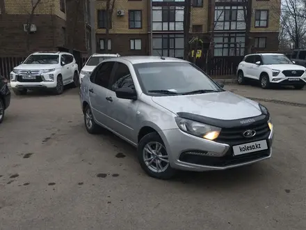 ВАЗ (Lada) Granta 2190 2018 года за 3 500 000 тг. в Уральск