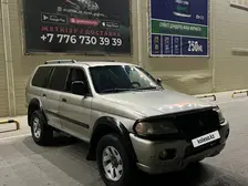 Mitsubishi Montero Sport, 2002