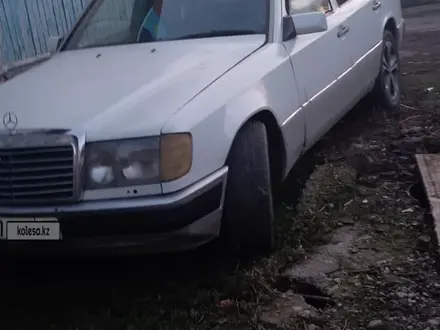 Mercedes-Benz E 230 1991 года за 1 000 000 тг. в Тараз – фото 2