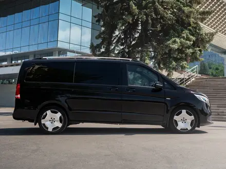 Mercedes-Benz V 250 2016 года за 25 500 000 тг. в Алматы – фото 15