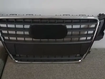 Решетка радиатора дорестайлинг Audi a5 8t0 за 80 000 тг. в Алматы