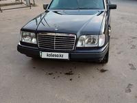Mercedes-Benz E 220 1994 года за 1 600 000 тг. в Алматы
