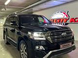 Toyota Land Cruiser 2016 годаүшін32 900 000 тг. в Астана