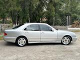 Mercedes-Benz E 55 AMG 2001 годаfor5 000 000 тг. в Талдыкорган – фото 2