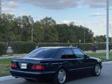 Mercedes-Benz E 320 2001 годаүшін5 500 000 тг. в Актобе – фото 3