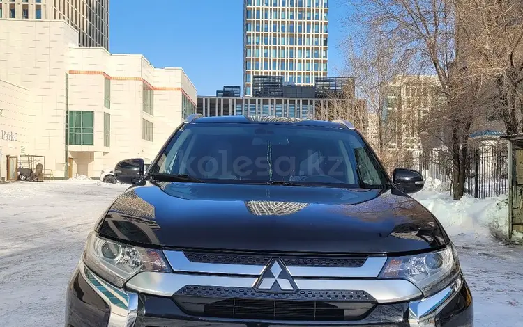 Mitsubishi Outlander 2022 года за 13 000 000 тг. в Астана