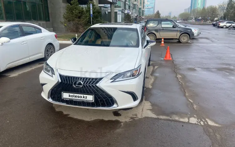 Lexus ES 250 2022 года за 34 499 999 тг. в Астана