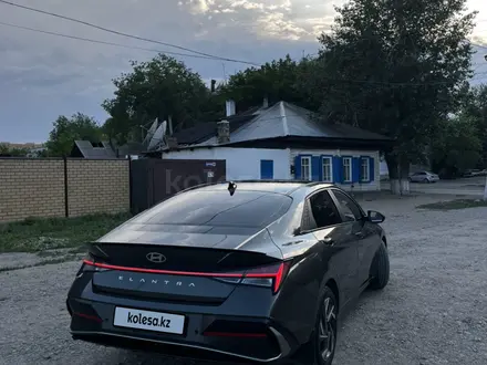 Hyundai Elantra 2024 года за 9 200 000 тг. в Семей – фото 4