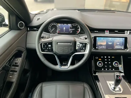 Land Rover Range Rover Evoque 2023 года за 30 558 000 тг. в Алматы – фото 17