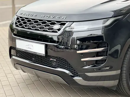 Land Rover Range Rover Evoque 2023 года за 30 558 000 тг. в Алматы – фото 7