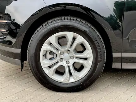 Land Rover Range Rover Evoque 2023 года за 30 558 000 тг. в Алматы – фото 21