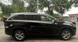 Toyota Highlander 2015 года за 14 700 000 тг. в Алматы – фото 4