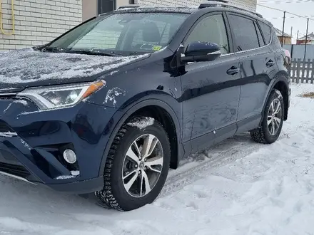 Toyota RAV4 2018 года за 12 300 000 тг. в Актобе – фото 9