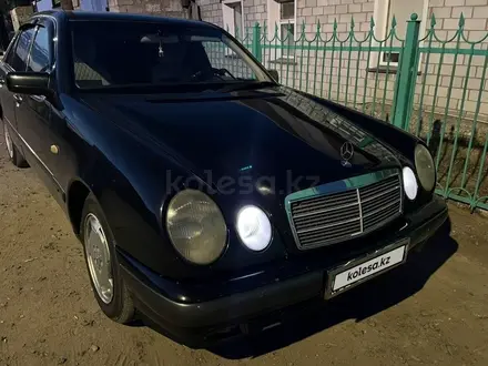 Mercedes-Benz E 200 1999 года за 3 350 000 тг. в Павлодар – фото 8
