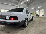 Mercedes-Benz E 230 1992 года за 2 000 000 тг. в Костанай – фото 2