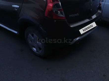 Renault Sandero Stepway 2014 года за 4 000 000 тг. в Караганда – фото 4