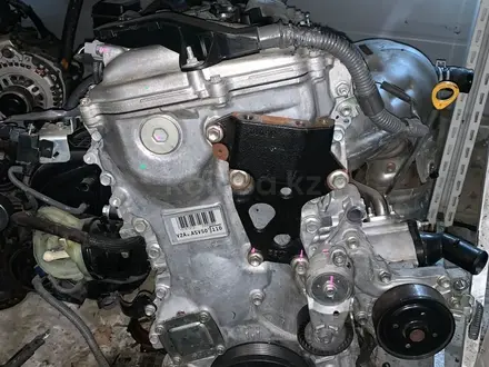 Двигатель на Camry 50 2, 5 за 101 010 тг. в Алматы – фото 2