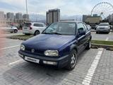 Volkswagen Golf 1994 года за 2 600 000 тг. в Алматы