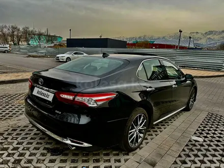 Toyota Camry 2023 года за 14 900 000 тг. в Алматы – фото 5