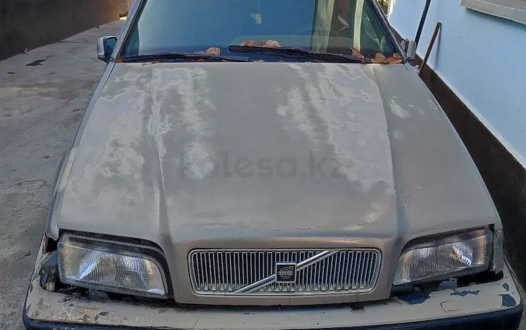Volvo 460 1995 года за 300 000 тг. в Алматы